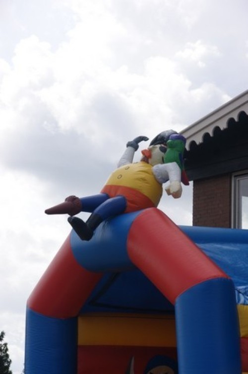 Springkussen Zeerover met glijbaan